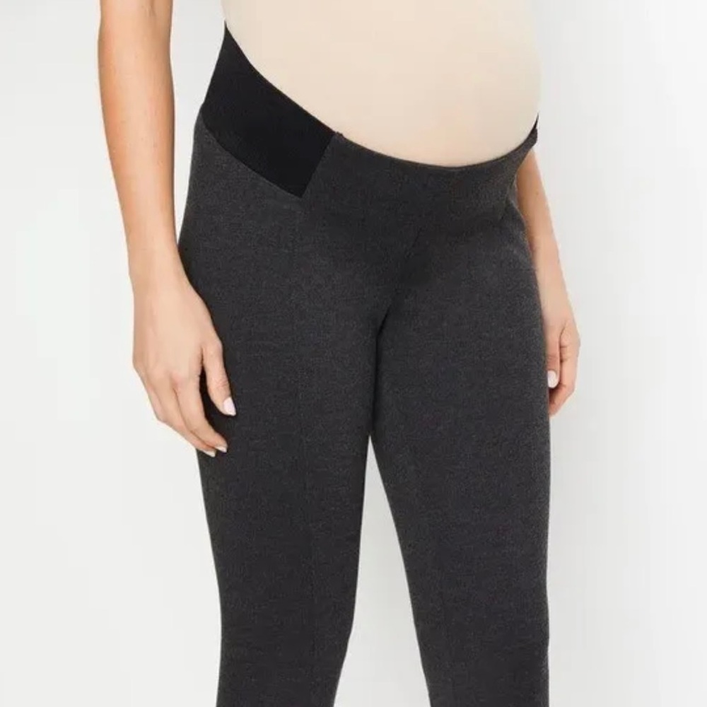 A Pea In The Pod side panel maternity legging pants in grey brand new! Medium